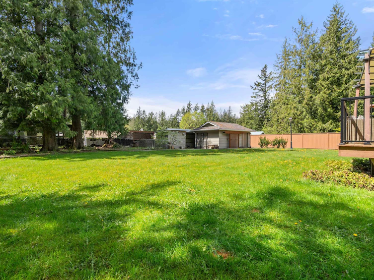 3863 Joyce Drive, Cultus Lake, BC, V2R 5A5 - 5