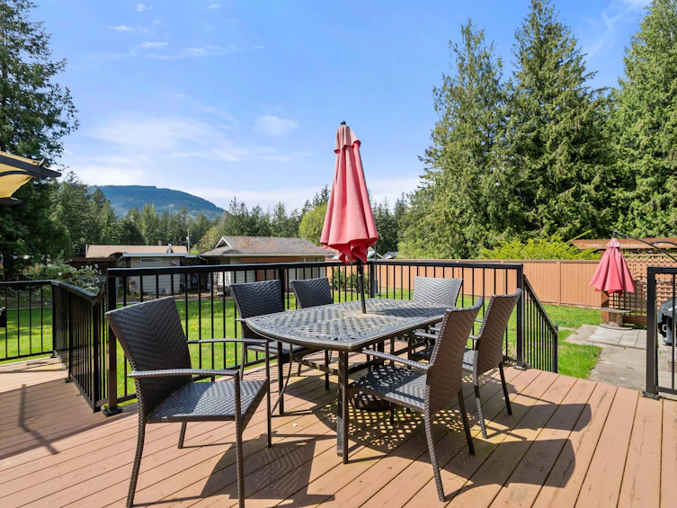 3863 Joyce Drive, Cultus Lake, BC, V2R 5A5 - 33