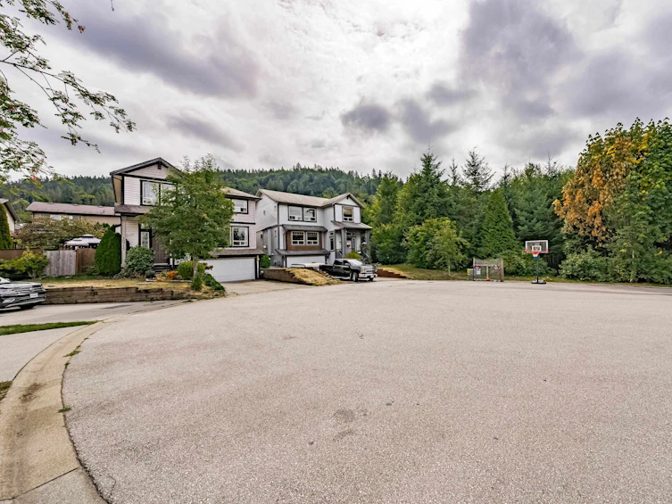 10715 Beecham Place, Maple Ridge, BC, V2W 0E9 - 2