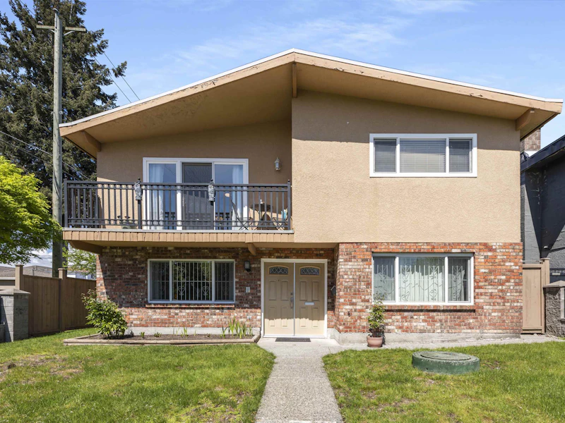 405 E 51st Avenue, Vancouver BC V5X 1C8