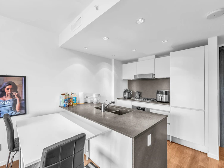 615-8488 Cornish Street, Vancouver, BC, V6P 0C2 - 3