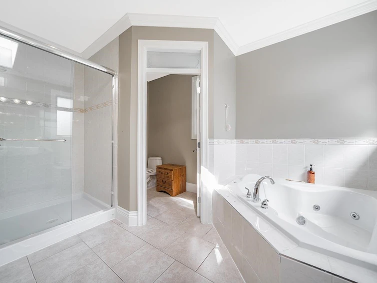 4680 Granville Avenue, Richmond, BC, V7C 1E4 - 12