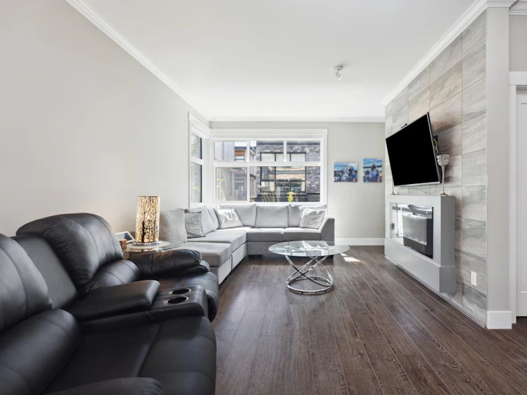 195-16488 64, Surrey, BC, V3S 6X6 - 3