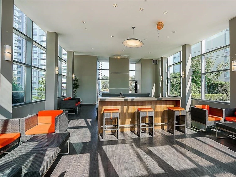 901-13688 100, Surrey, BC, V2Z 2B1 - 3