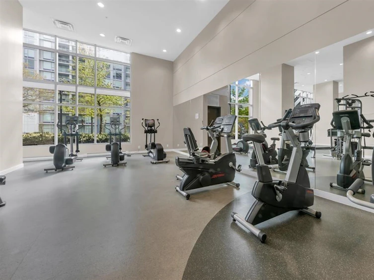 901-13688 100, Surrey, BC, V2Z 2B1 - 6