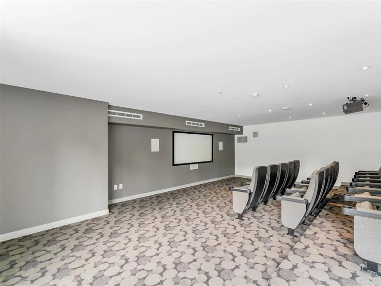 901-13688 100, Surrey, BC, V2Z 2B1 - 13