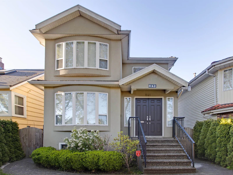 841 E 38th Avenue, Vancouver BC V5W 1J2