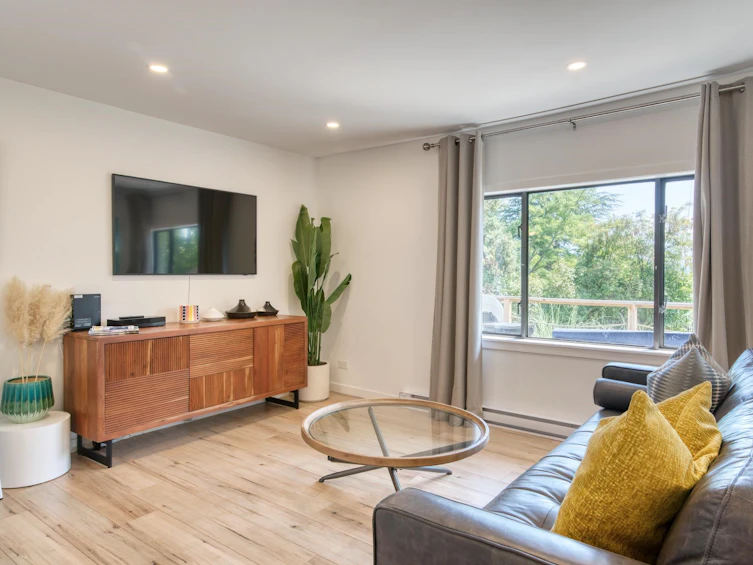 5625 O'brian Road, Halfmoon Bay, BC, V7Z 1E9 - 4
