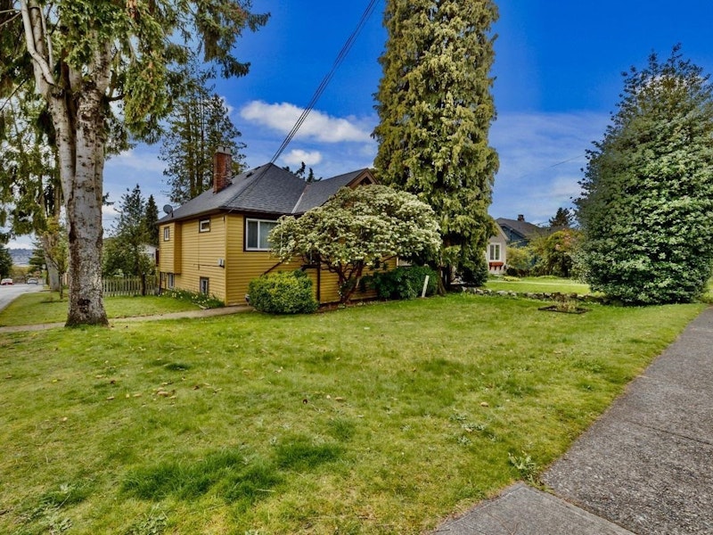 1702 Dublin Street, New Westminster BC V3M 3A1