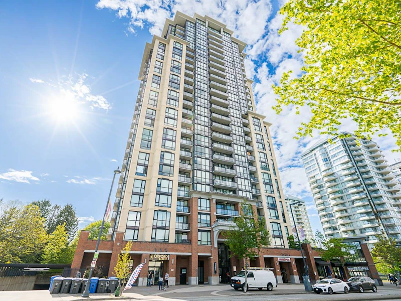 811 - 10777 University Drive, Surrey BC V3T 0E6