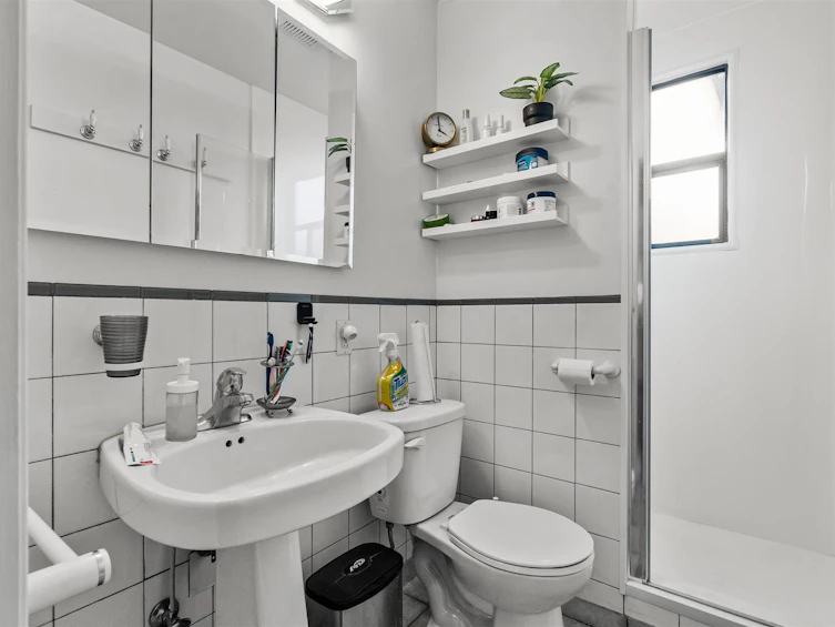 3576 W 17th Avenue, Vancouver, BC, V6S 1A1 - 12