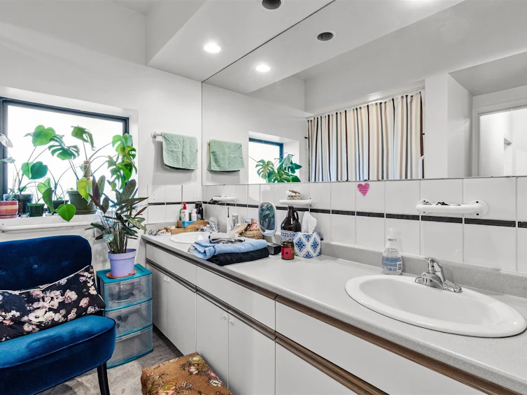 3576 W 17th Avenue, Vancouver, BC, V6S 1A1 - 14