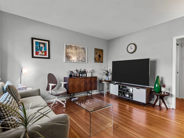 3576 W 17th Avenue, Vancouver, BC, V6S 1A1 - 3