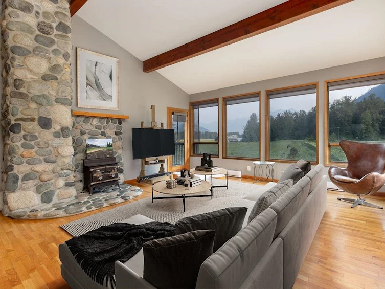 8184 Pemberton Meadows Road, Pemberton, BC, V0N 2L2 - 5