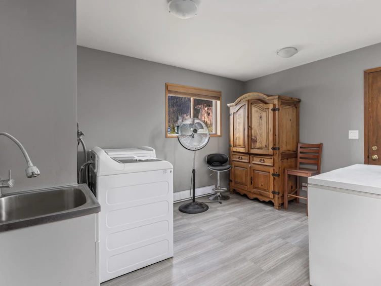 8184 Pemberton Meadows Road, Pemberton, BC, V0N 2L2 - 18