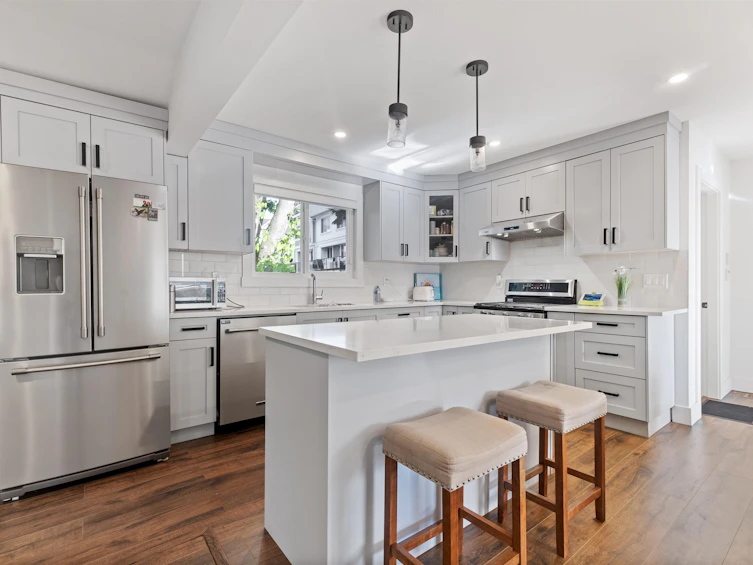 2816 Clearbrook Road, Abbotsford, BC, V2T 2Z4 - 4