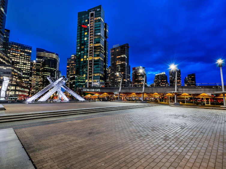 402-277 Thurlow Street, Vancouver, BC, V6C 0C1 - 2