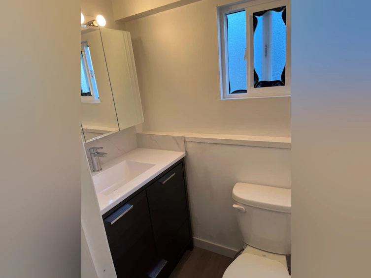 2087 E Pender Street, Vancouver, BC, V5L 1X1 - 8