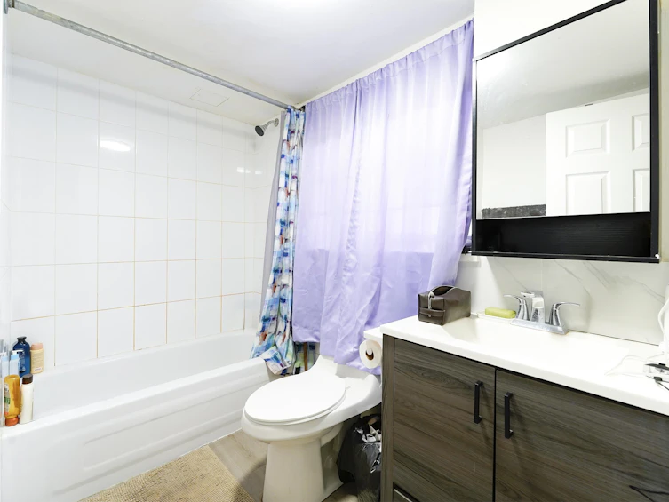 2087 E Pender Street, Vancouver, BC, V5L 1X1 - 11