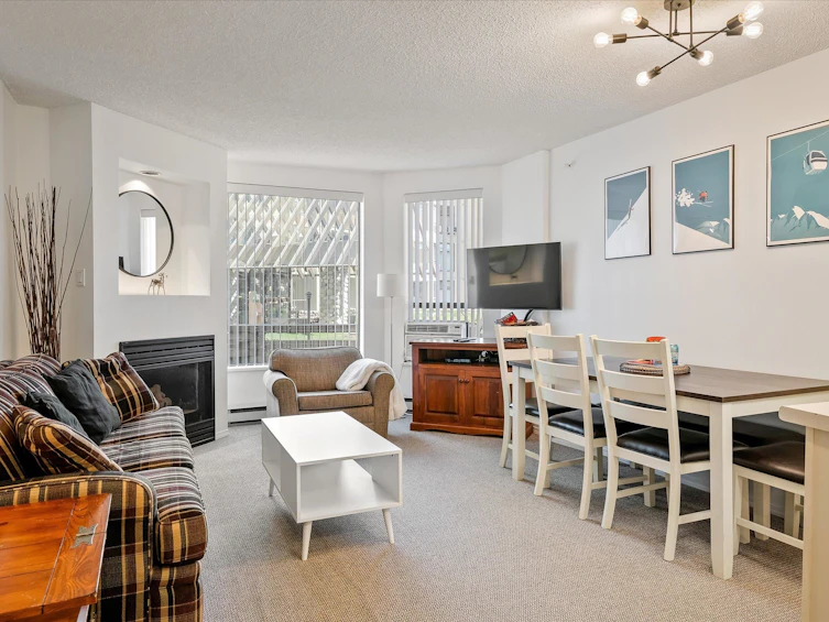 220-4809 Spearhead Drive, Whistler, BC, V0N 1B4 - 2