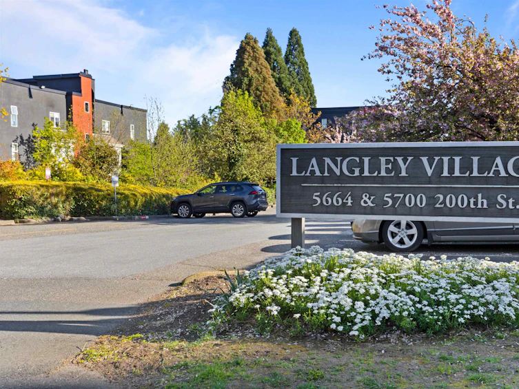 307-5664 200, Langley, BC, V3A 1M8 - 2