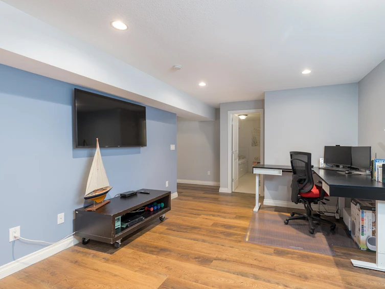 18079 70a Avenue, Surrey, BC, V3S 7C5 - 36