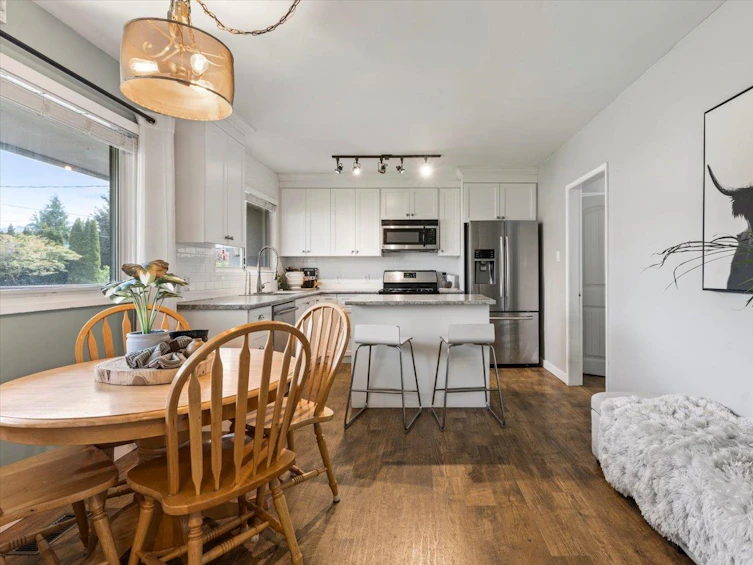9225 Armitage Street, Chilliwack, BC, V2P 5Y3 - 8