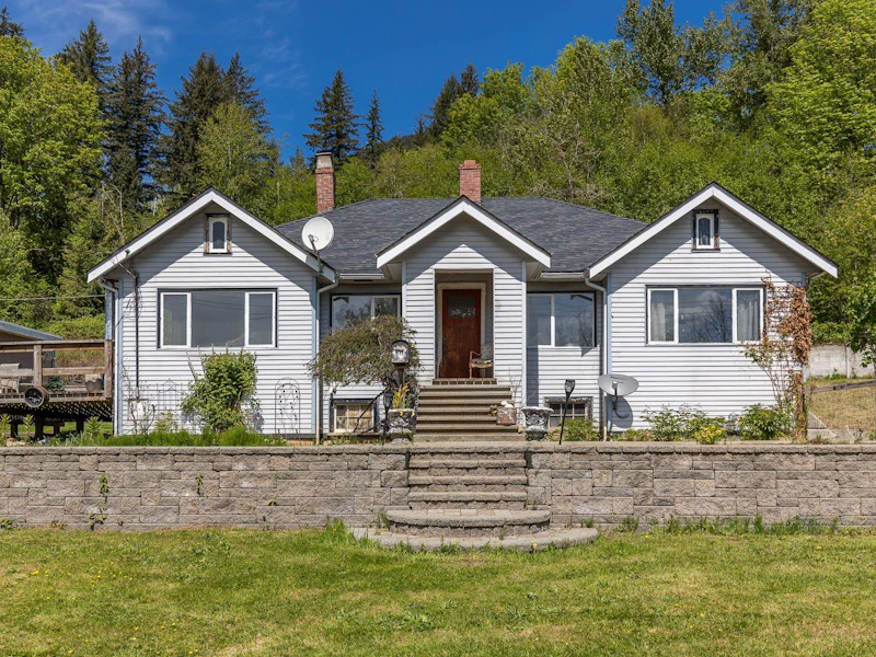 41861 Lougheed Highway, Mission BC V3Y 2W1