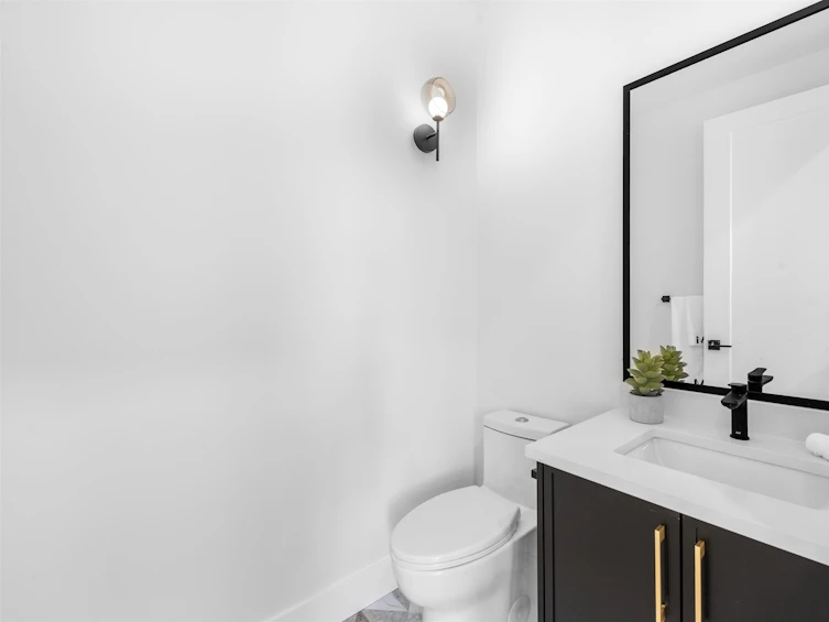 1006 East 15 Avenue, Vancouver, BC, V5T 4B1 - 14