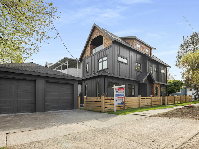 1006 East 15 Avenue, Vancouver, BC, V5T 4B1 - 32
