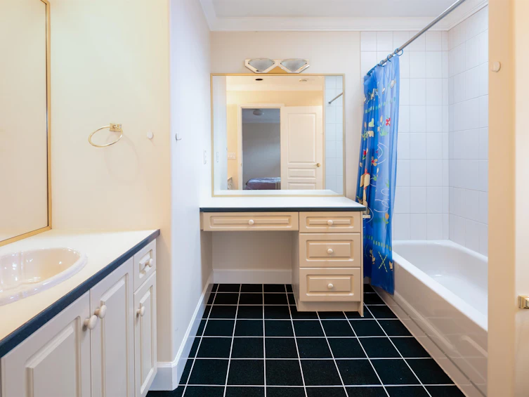 5597 Barnard Place, Richmond, BC, V7C 4N5 - 13