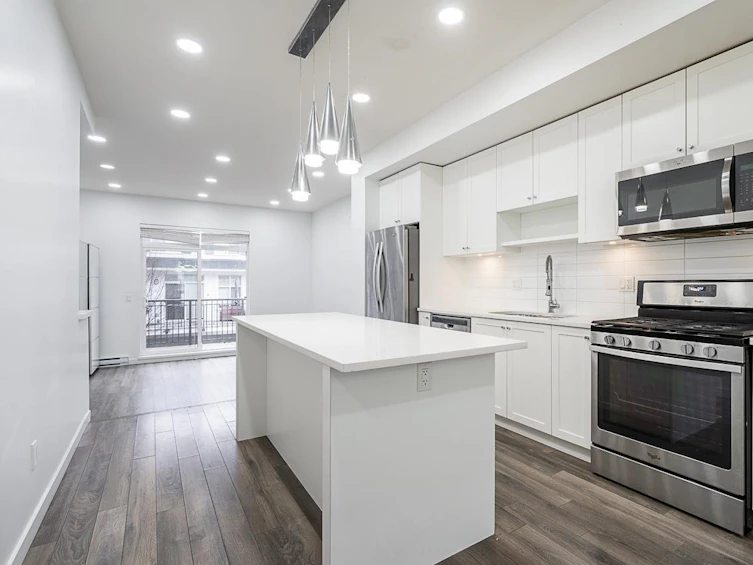 25-15268 28, Surrey, BC, V4P 0E8 - 2