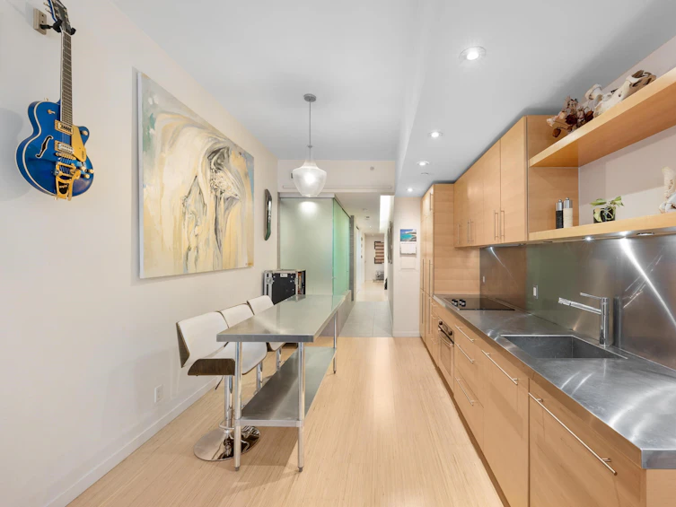 203-36 Water Street, Vancouver, BC, V6B 0B7 - 10