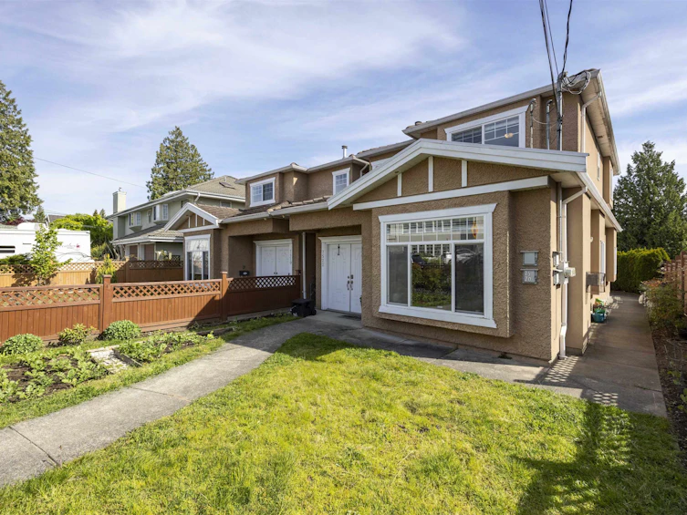 7522 1st Street, Burnaby, BC, V3N 3T2 - 2
