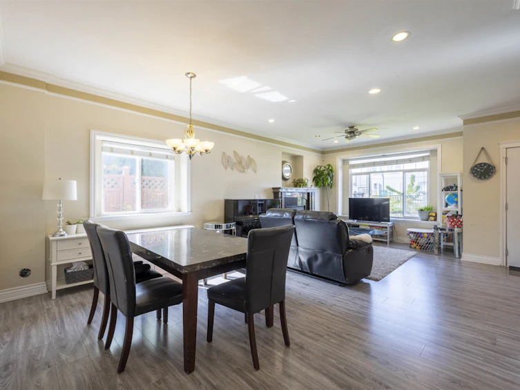 7522 1st Street, Burnaby, BC, V3N 3T2 - 7