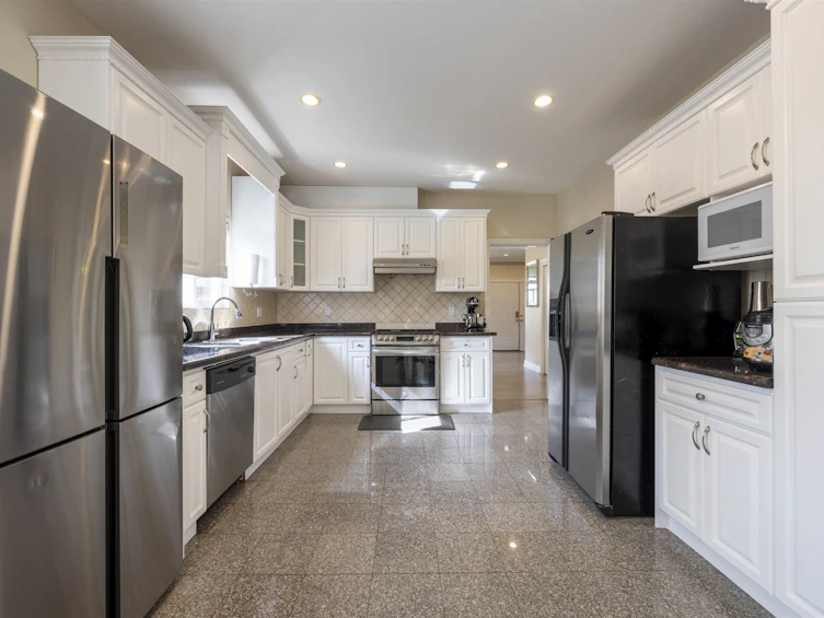 7522 1st Street, Burnaby, BC, V3N 3T2 - 8