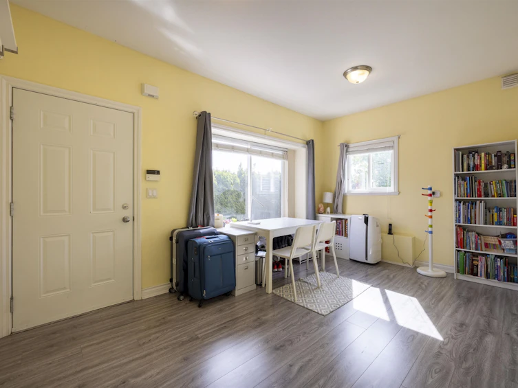 7522 1st Street, Burnaby, BC, V3N 3T2 - 11