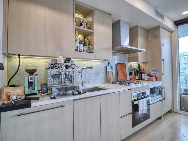 2004-89 Nelson Street, Vancouver, BC, V6Z 0E7 - 5