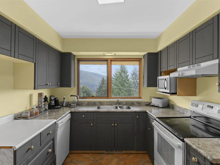 556 Ballantree Road, West Vancouver, BC, V7S 1W3 - 9