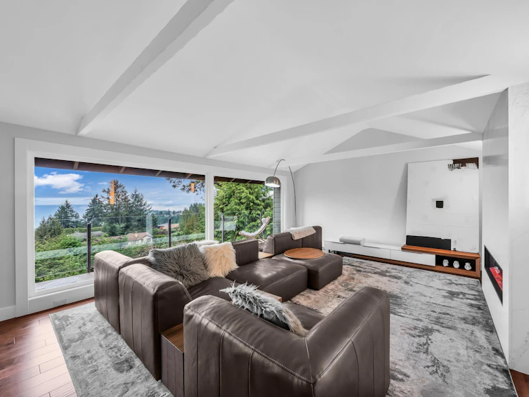 4626 Woodgreen Drive, West Vancouver, BC, V7S 2V2 - 4