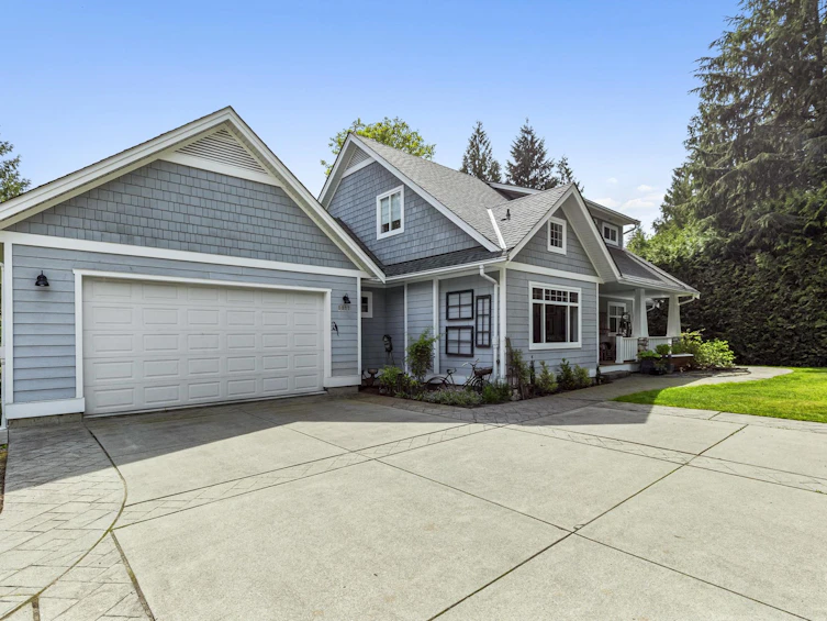 8017 Aves Terrace, Mission, BC, V2V 4H9 - 8