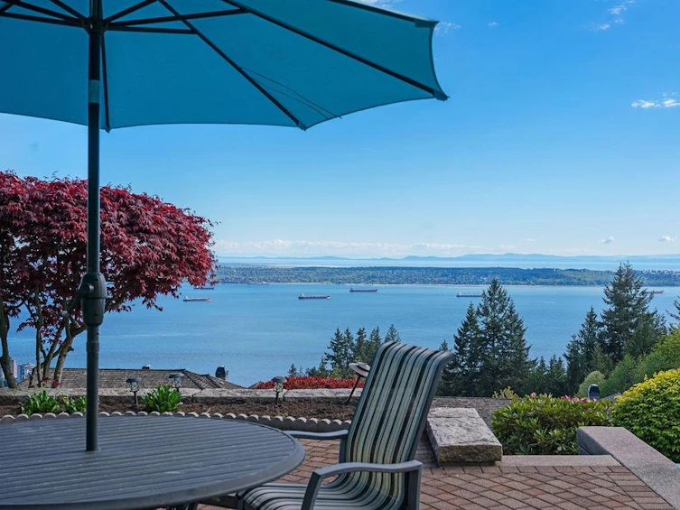 2450 Halston Court, West Vancouver, BC, V7S 3K3