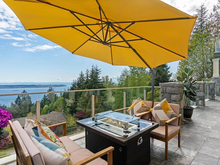 2450 Halston Court, West Vancouver, BC, V7S 3K3 - 3