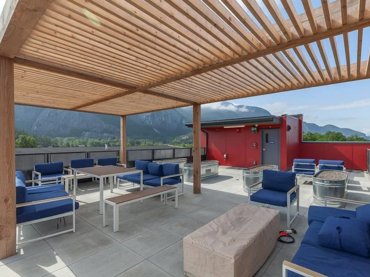 201,203-37765 Third Avenue, Squamish, BC, V8B 1C3 - 6