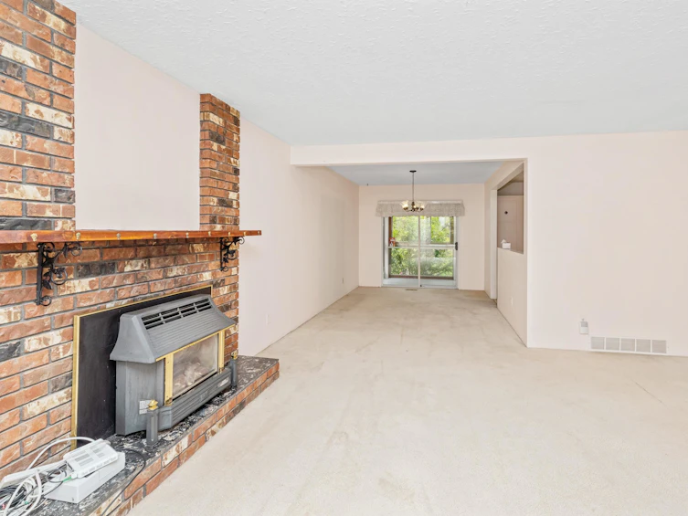 33351 Whidden Avenue, Mission, BC, V2V 4Z6 - 3