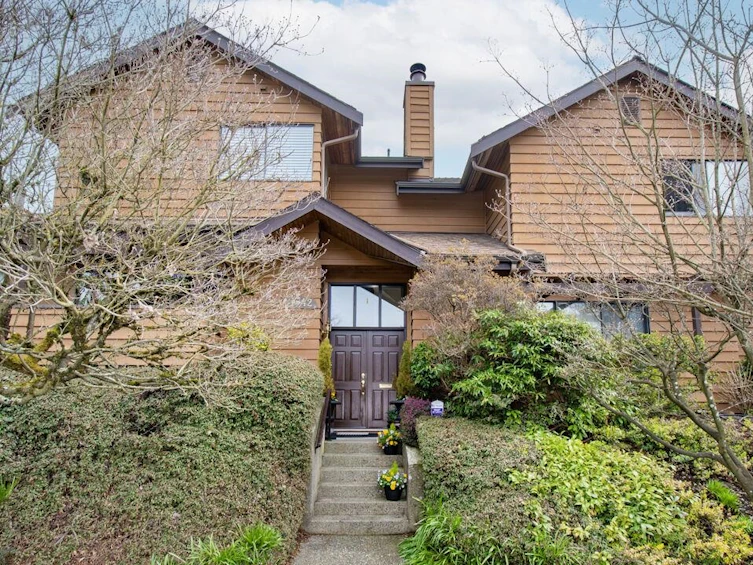 1842 Chesterfield Avenue, North Vancouver, BC, V7M 2P3