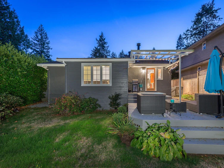 6431 Rosebery Avenue, West Vancouver, BC, V7W 2C5 - 21