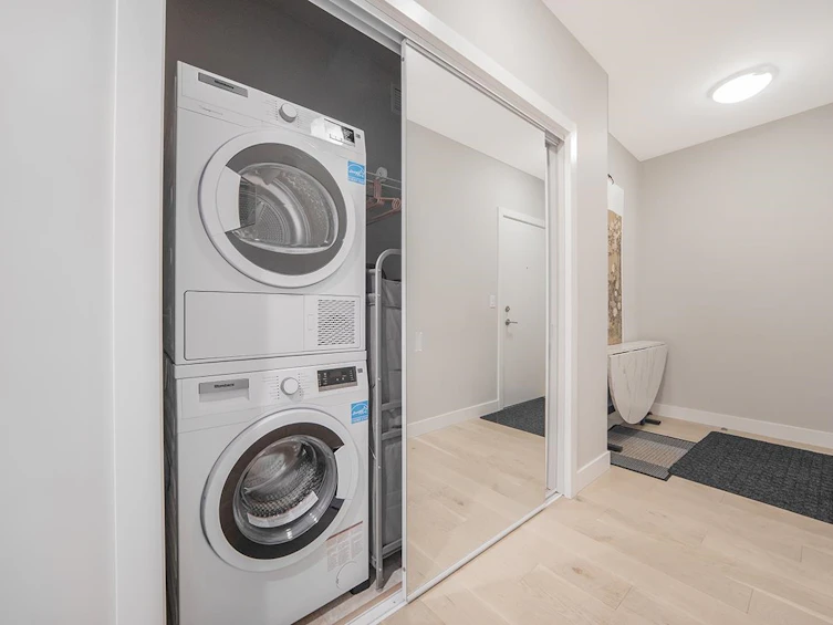 1602-8725 University Crescent, Burnaby, BC, V5A 0G2 - 6