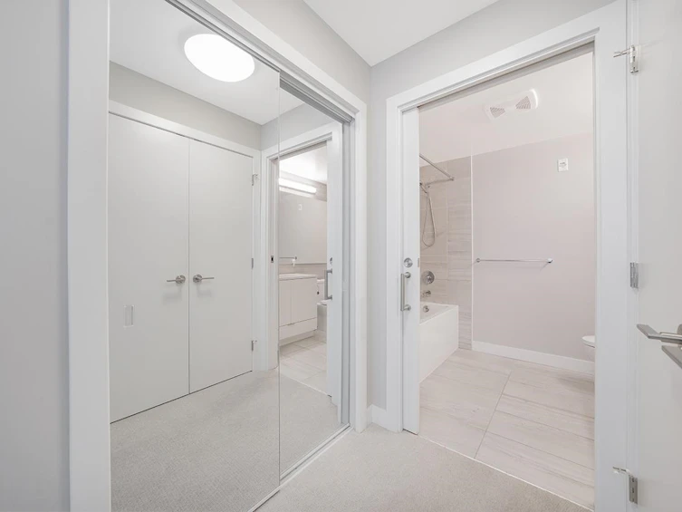 1602-8725 University Crescent, Burnaby, BC, V5A 0G2 - 13