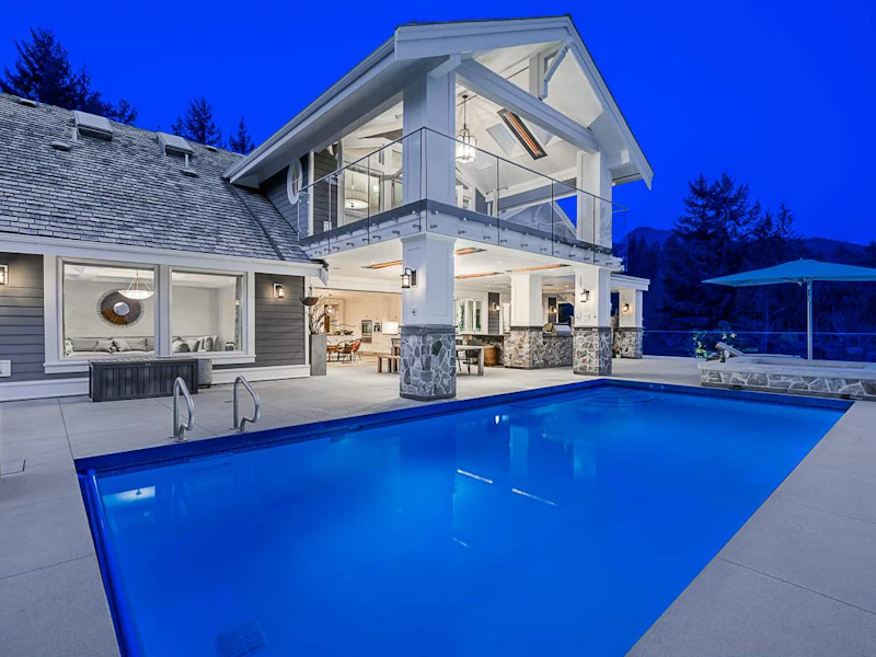 4667 Woodridge Place, West Vancouver BC V7S 2X1